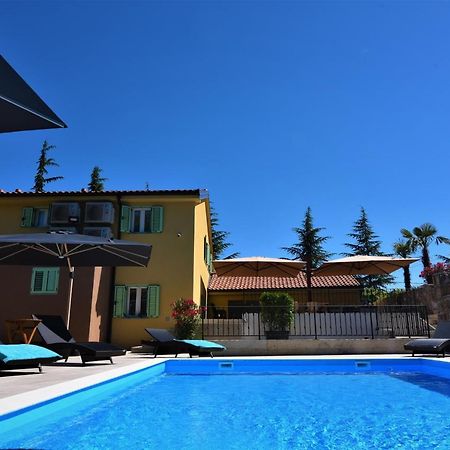Letorina Rooms And Apartments With Pool Matulji Exterior foto